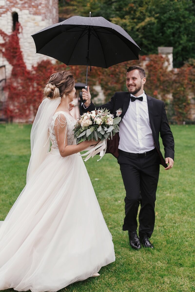 Brautpaarshooting bei Regen