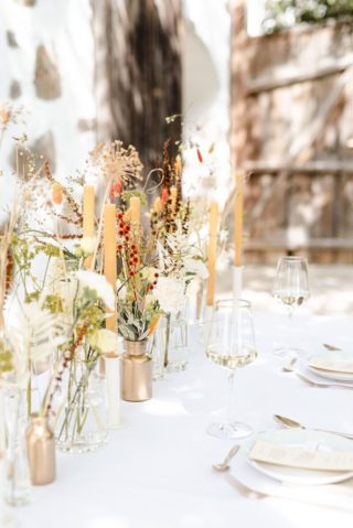 Tischdeko natürlich, Hochzeitsdeko Naturtöne, Hochzeit Tischdeko Vasen