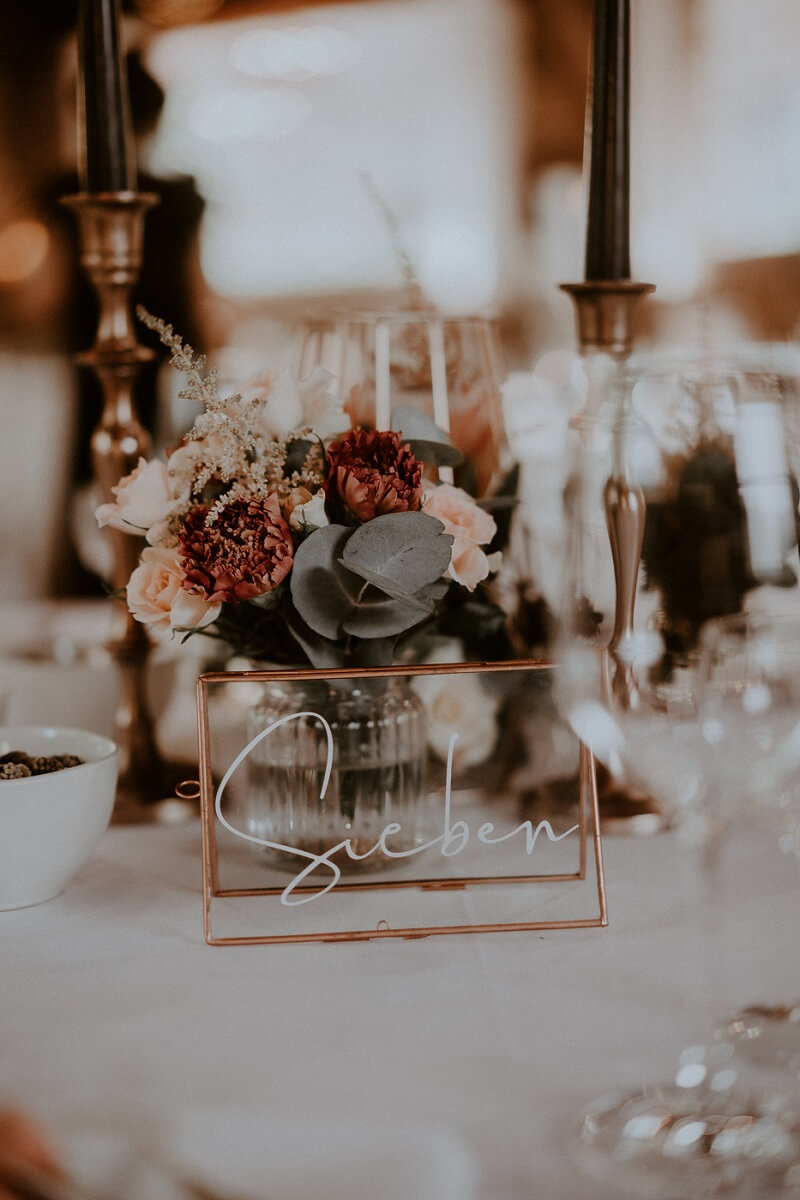 Tischnummern Hochzeit in Kupfer