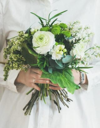 Brautstrauß in Grün und Weiß