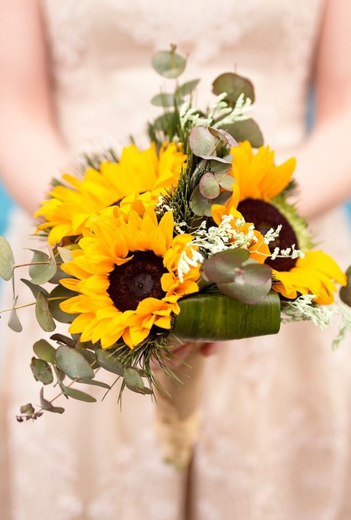 Brautstrauß mit Sonnenblumen