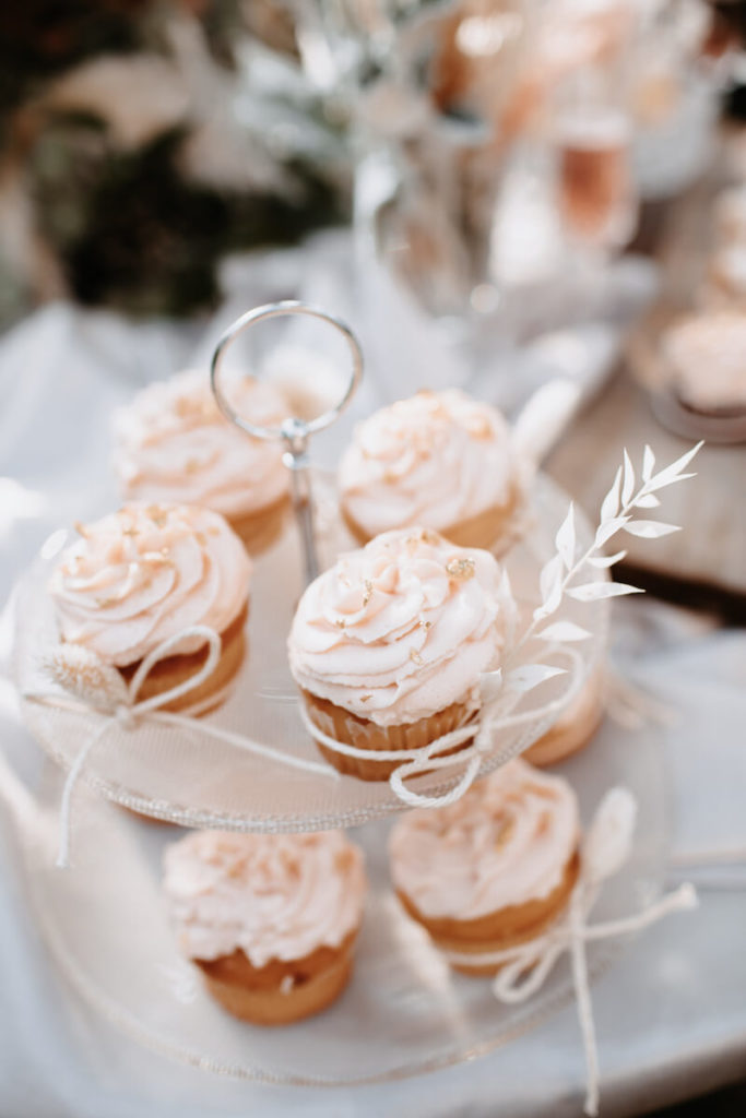 Hochzeit Cupcakes für den Sweet Table