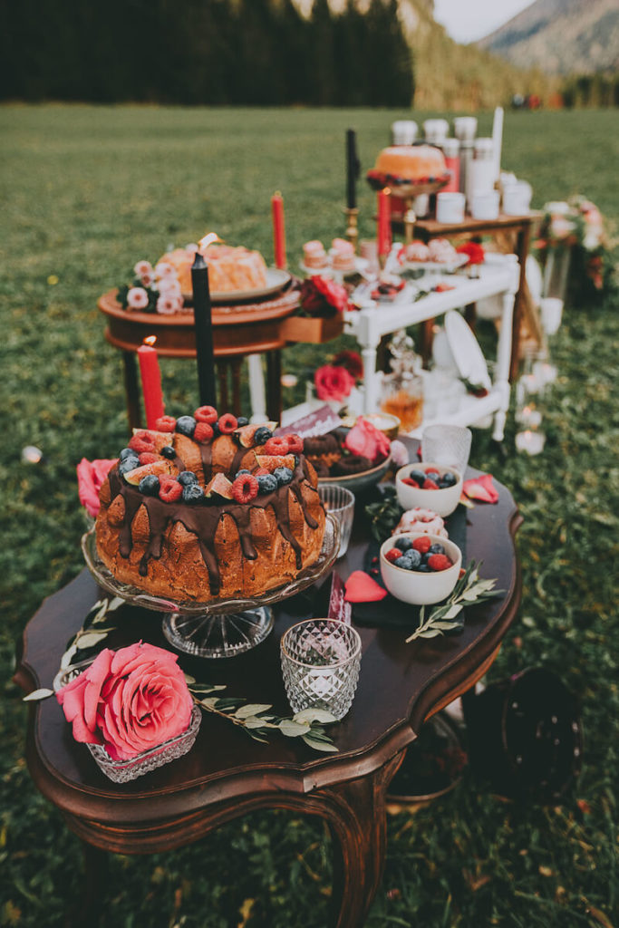 Sweet Table mit Guglhupf