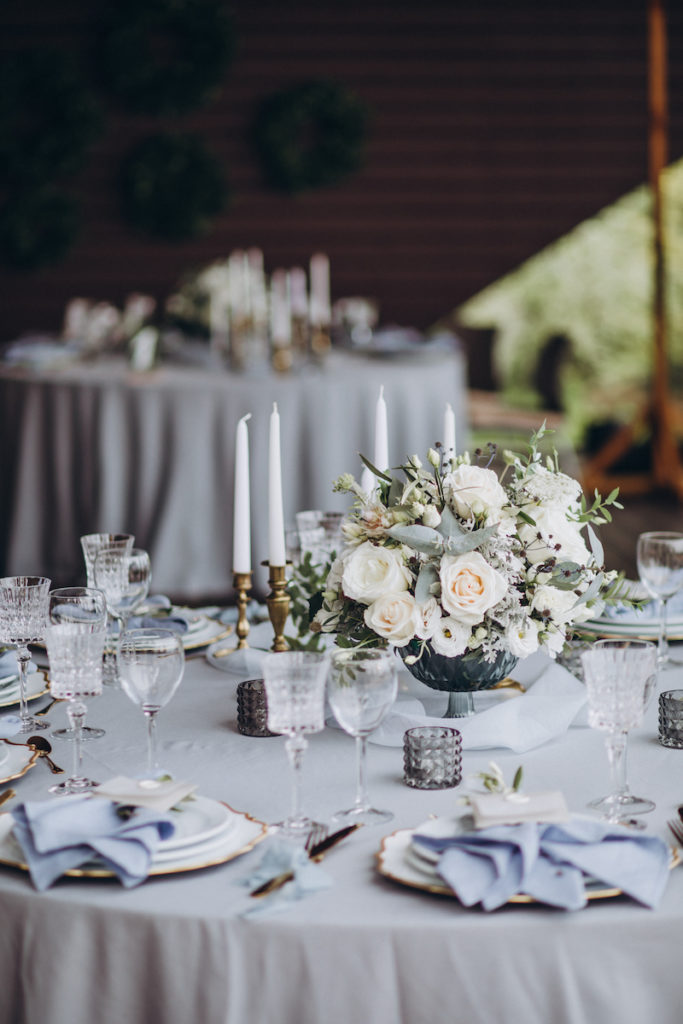 Tischdeko Hochzeit hellblau