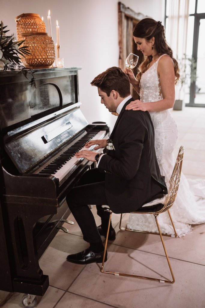 Hochzeitspaar Elegant Rustic Wedding Klavier