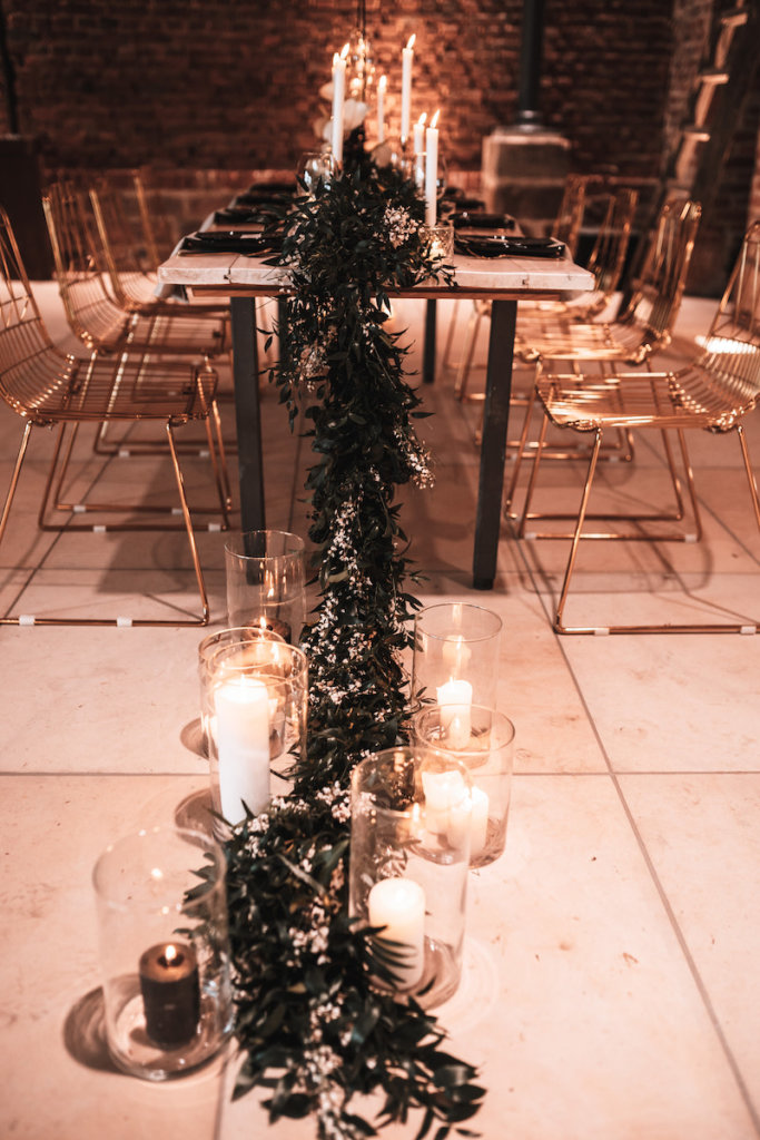 Elegant rustikale Hochzeit - Greenery Tischdeko