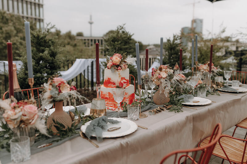 Vintage Hochzeitsdeko bei Urban Rooftop Wedding