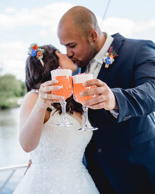 Hochzeit auf einem Hausboot_carousel