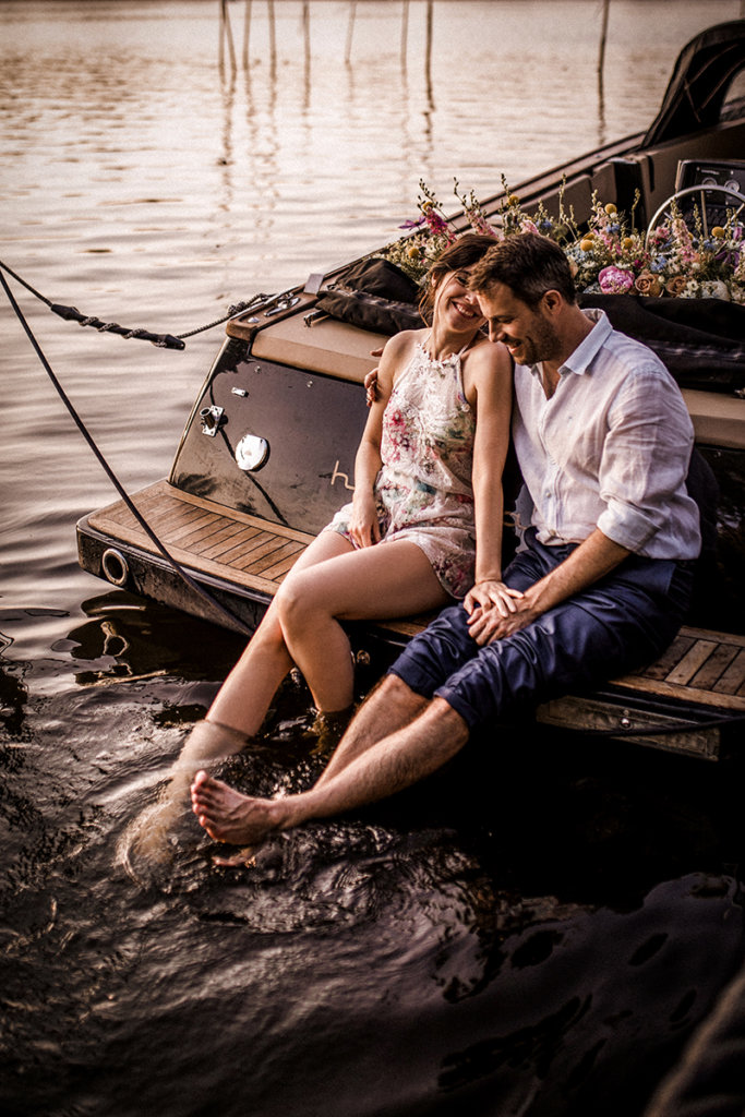 Hochzeit am See mit Bootsfahrt im Sonnenuntergang