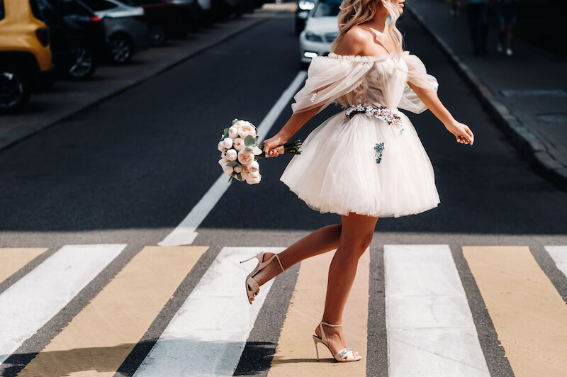 Mini-Kleid als Brautkleid
