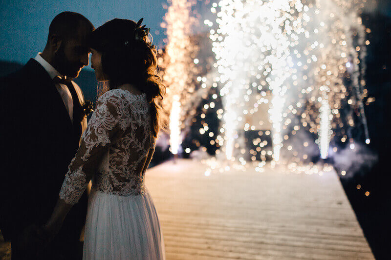 Hochzeitfoto-Ideen für das Feuerwerk