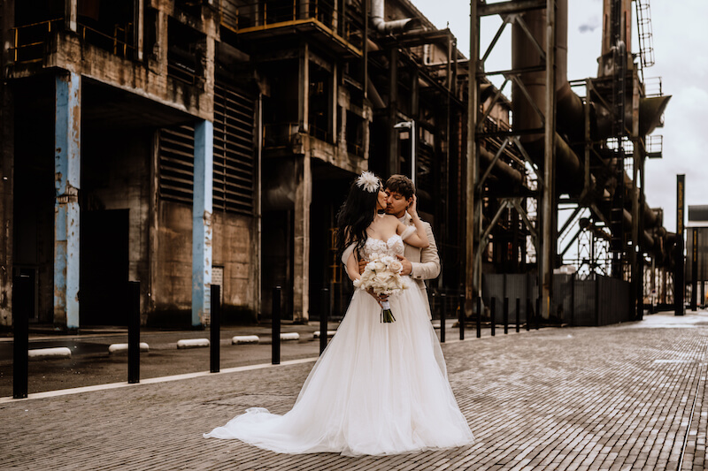 Fine Art Brautstyling für eine Industrial Glamour Wedding