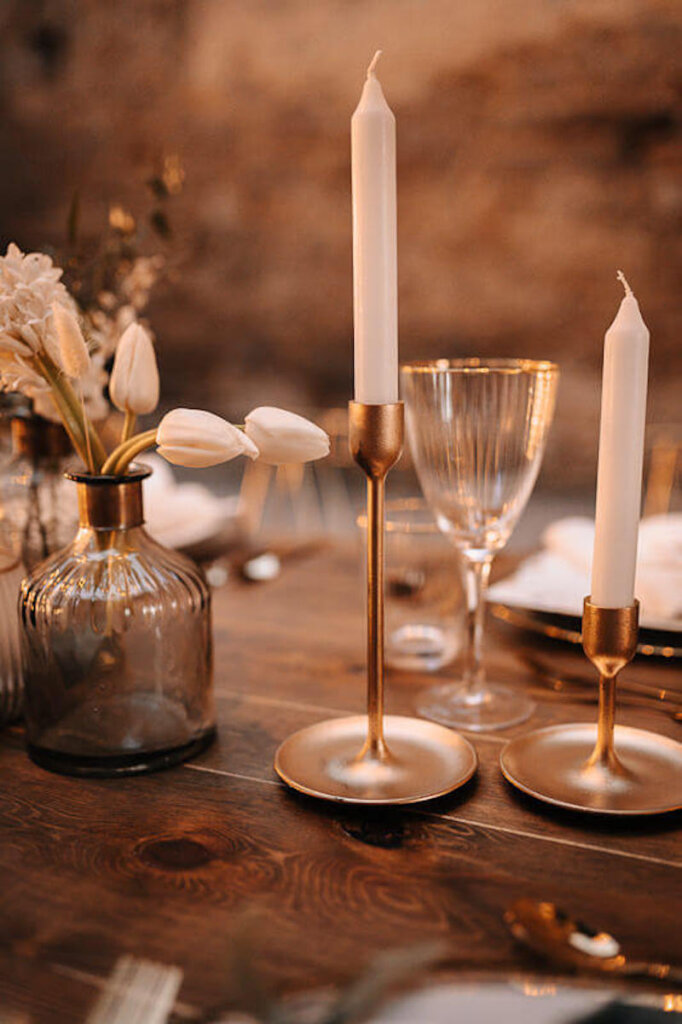 Goldene Hochzeit Idee goldene Tischdeko