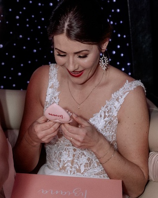 Ideen Hochzeitsgeschenke_Hochzeitskiste_carousel